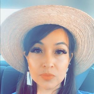 Meet your Posher, Anabel